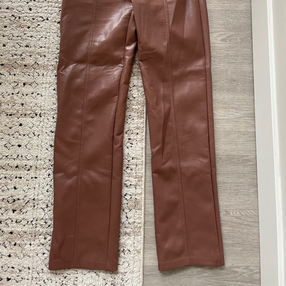 Aritzia Pant Size 4 - Picture 2 of 5